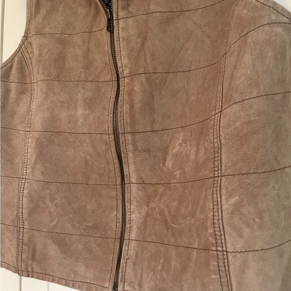 Scotts Suede Tan Suede Vest - Picture 3 of 5